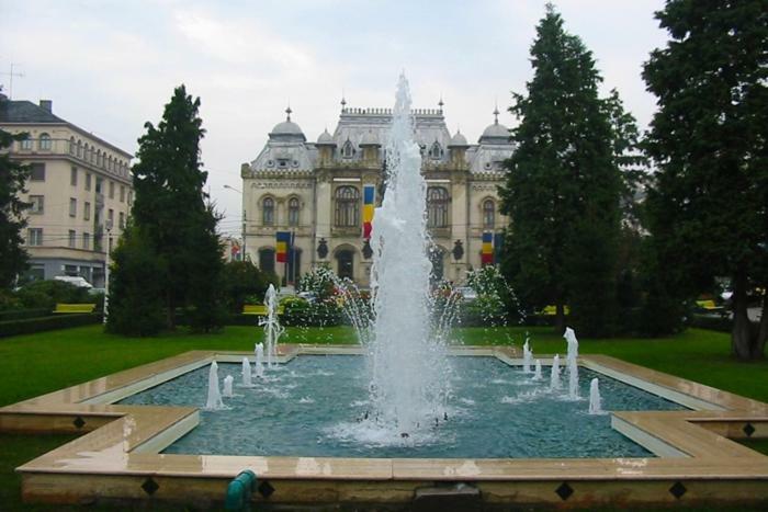 Galla Old Town Center Крайова Экстерьер фото